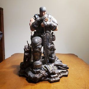 Gears Of War 3 Limited Edition Marcus Fenix Statue 11" Tall Collector's Statue